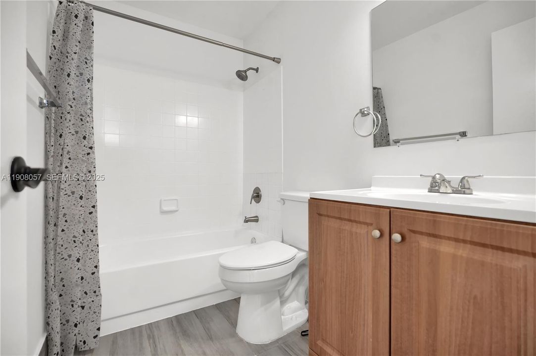 For Rent: $2,600 (2 beds, 2 baths, 1000 Square Feet)