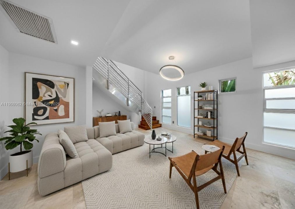 Active With Contract: $549,990 (2 beds, 2 baths, 1062 Square Feet)