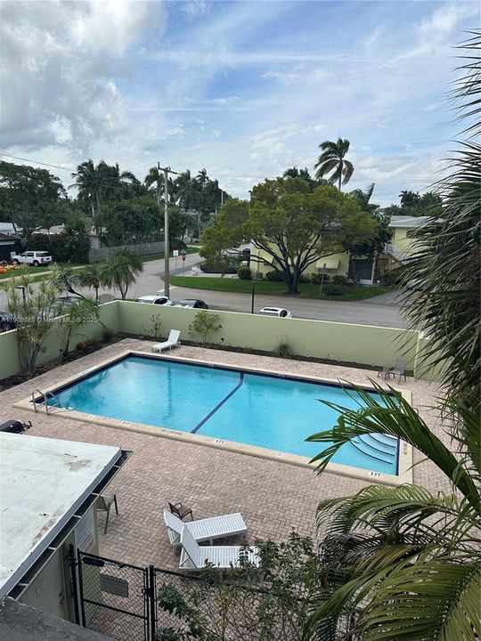 En Venta: $179,000 (2 camas, 2 baños, 937 Pies cuadrados)