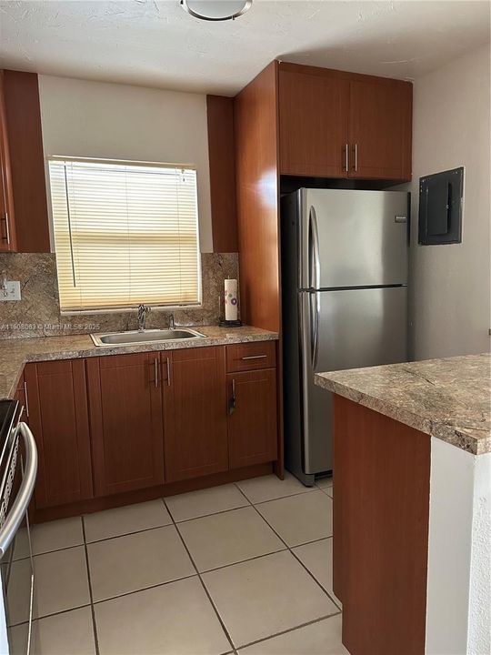 En Venta: $179,000 (2 camas, 2 baños, 937 Pies cuadrados)