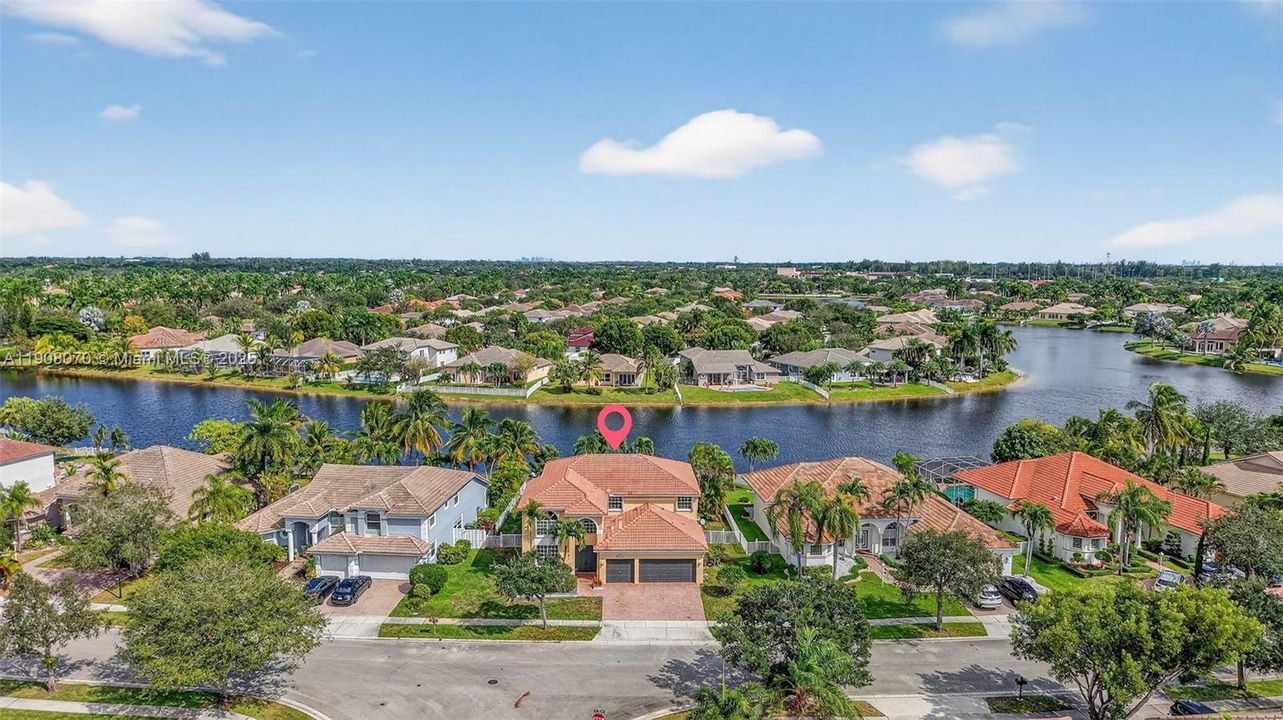 待售: $1,099,000 (4 贝兹, 3 浴室, 3284 平方英尺)