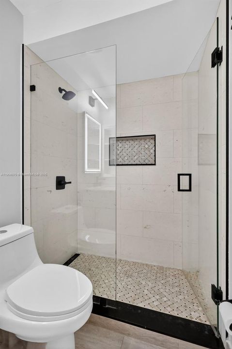 待售: $1,099,000 (4 贝兹, 3 浴室, 3284 平方英尺)