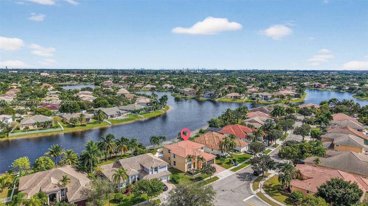 待售: $1,099,000 (4 贝兹, 3 浴室, 3284 平方英尺)