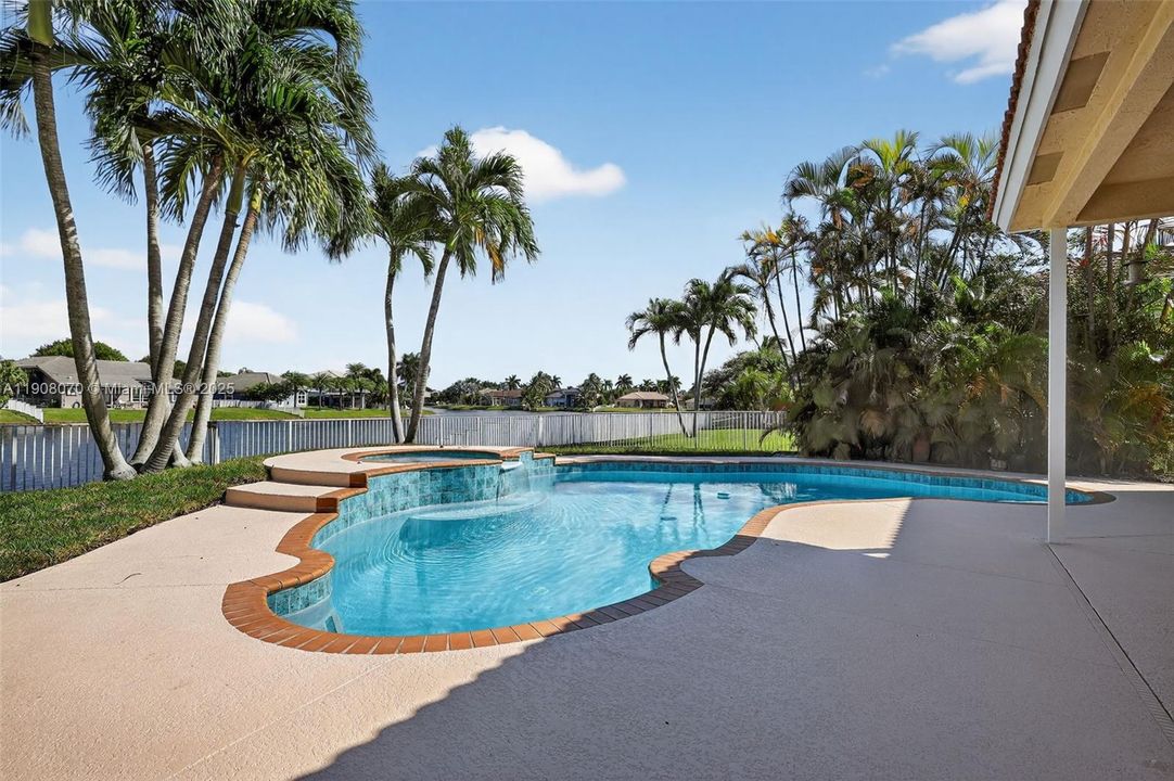 待售: $1,099,000 (4 贝兹, 3 浴室, 3284 平方英尺)