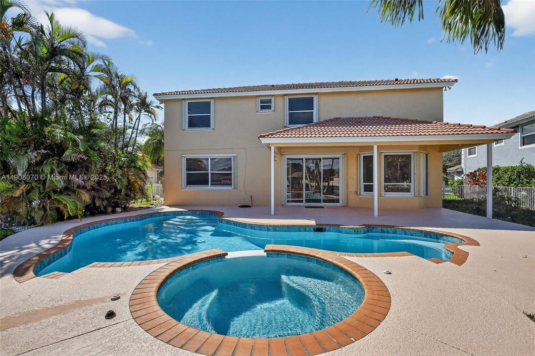 待售: $1,099,000 (4 贝兹, 3 浴室, 3284 平方英尺)