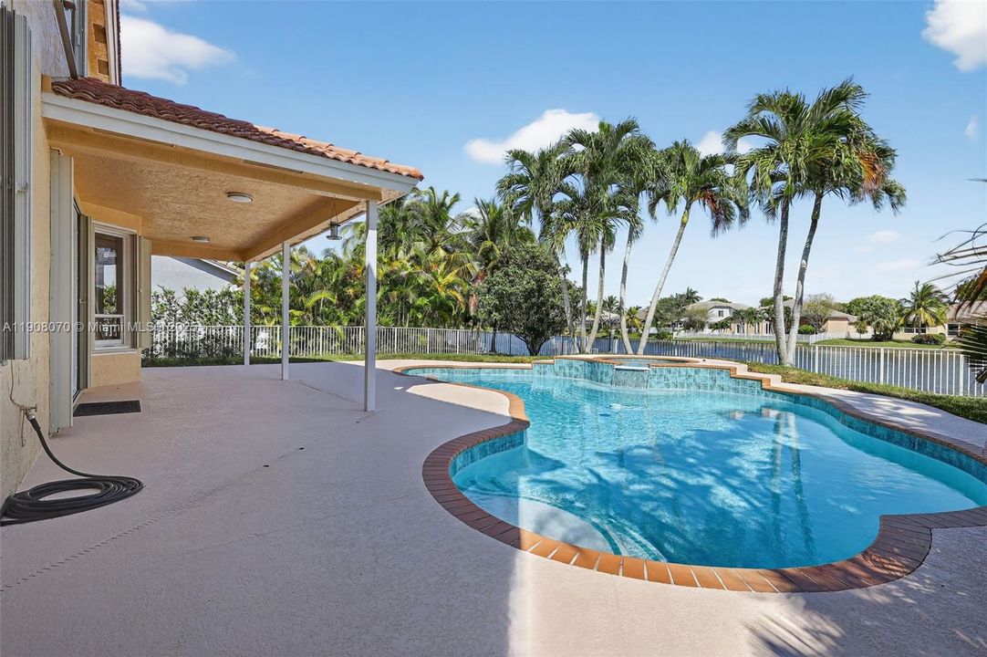 待售: $1,099,000 (4 贝兹, 3 浴室, 3284 平方英尺)