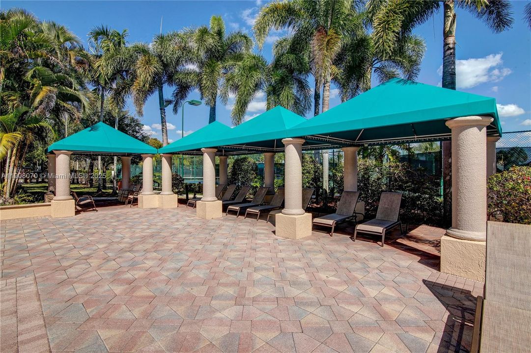 待售: $1,099,000 (4 贝兹, 3 浴室, 3284 平方英尺)