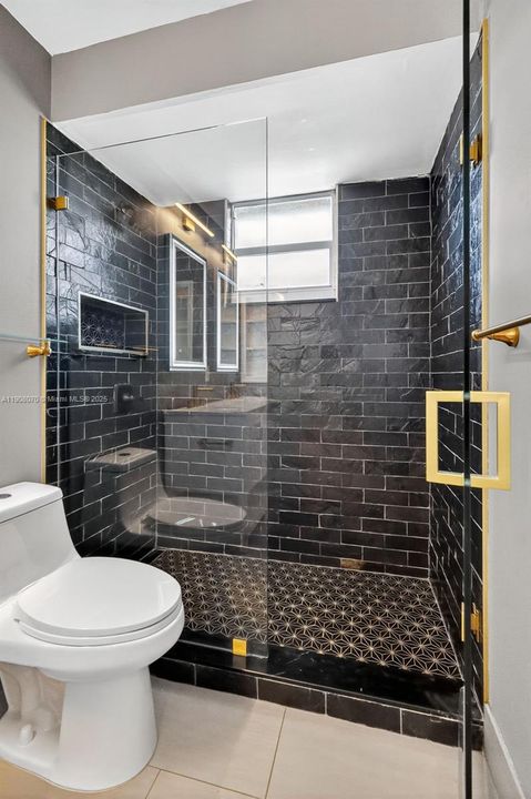 待售: $1,099,000 (4 贝兹, 3 浴室, 3284 平方英尺)