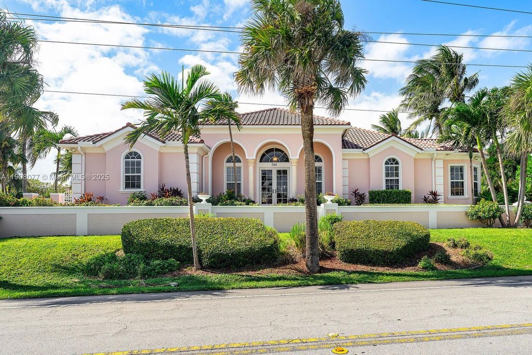 На продажу: $2,650,000 (3 спален, 4 ванн, 2884 Квадратных фут)