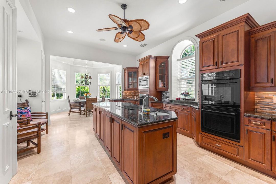 На продажу: $2,650,000 (3 спален, 4 ванн, 2884 Квадратных фут)