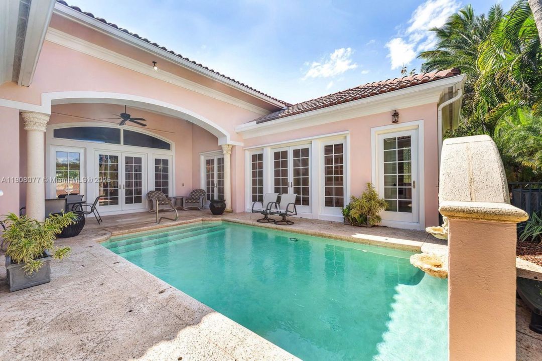 На продажу: $2,650,000 (3 спален, 4 ванн, 2884 Квадратных фут)