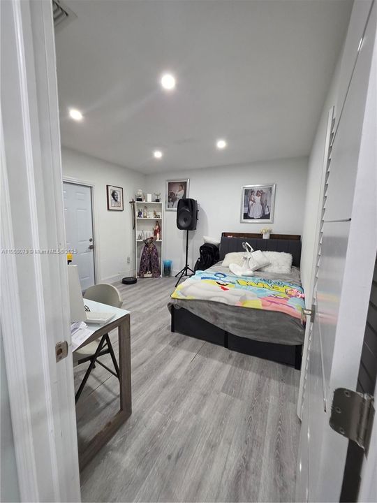 For Sale: $770,000 (3 beds, 2 baths, 1692 Square Feet)