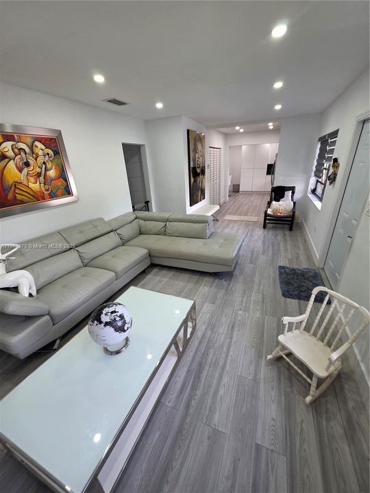 For Sale: $770,000 (3 beds, 2 baths, 1692 Square Feet)