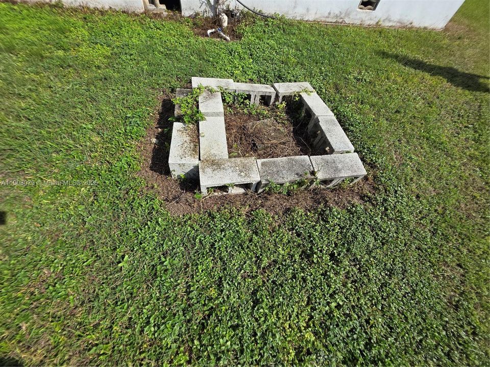 For Sale: $770,000 (3 beds, 2 baths, 1692 Square Feet)