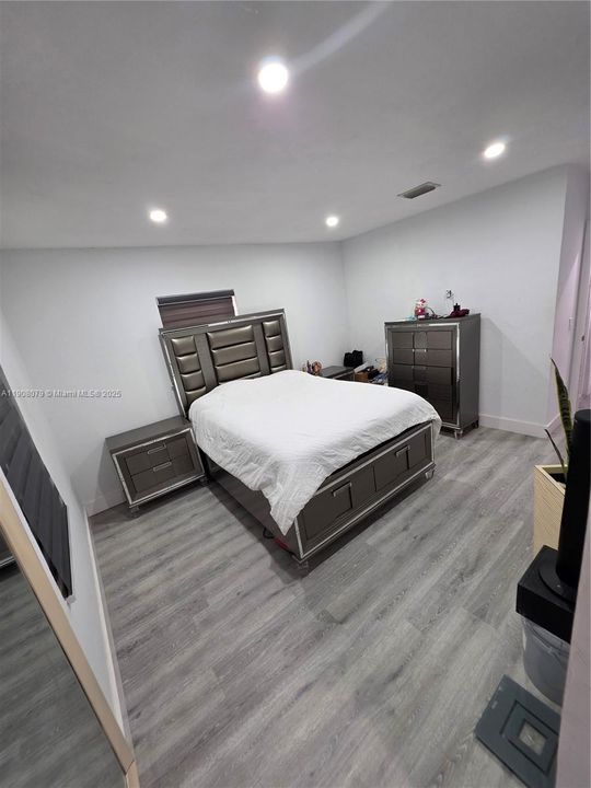 For Sale: $770,000 (3 beds, 2 baths, 1692 Square Feet)