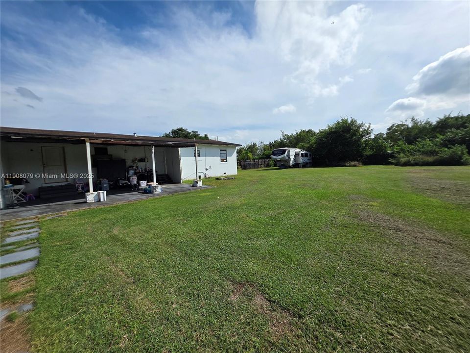 For Sale: $770,000 (3 beds, 2 baths, 1692 Square Feet)