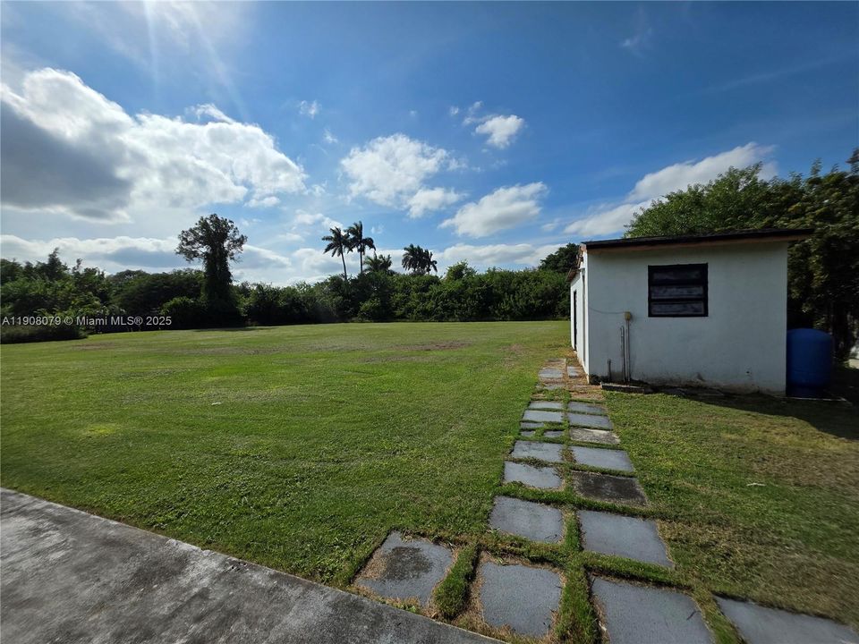 For Sale: $770,000 (3 beds, 2 baths, 1692 Square Feet)