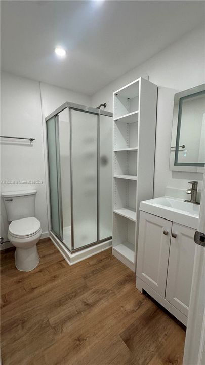 Recently Rented: $1,850 (1 beds, 1 baths, 1512 Square Feet)