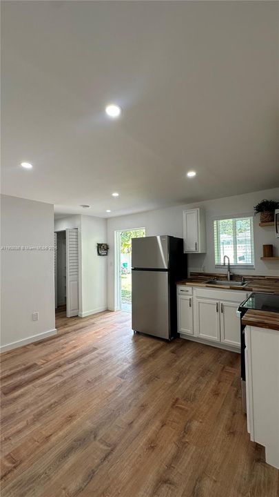 Recently Rented: $1,850 (1 beds, 1 baths, 1512 Square Feet)