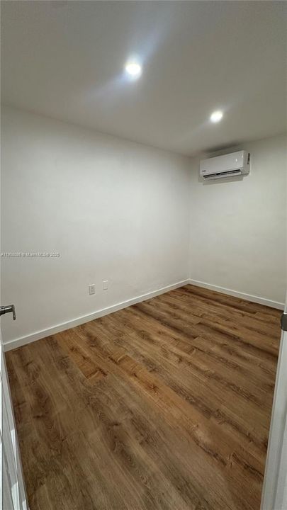 Recently Rented: $1,850 (1 beds, 1 baths, 1512 Square Feet)