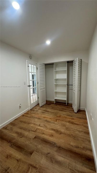 Recently Rented: $1,850 (1 beds, 1 baths, 1512 Square Feet)