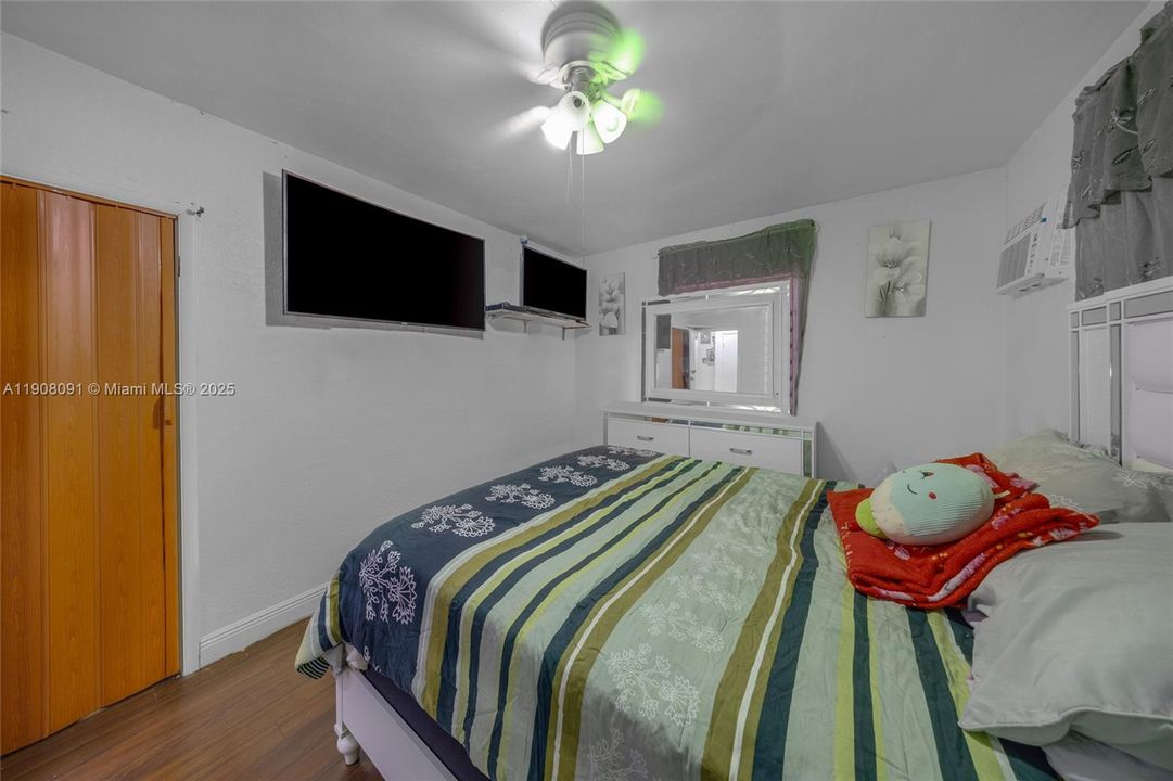 For Sale: $800,000 (0 beds, 0 baths, 2651 Square Feet)