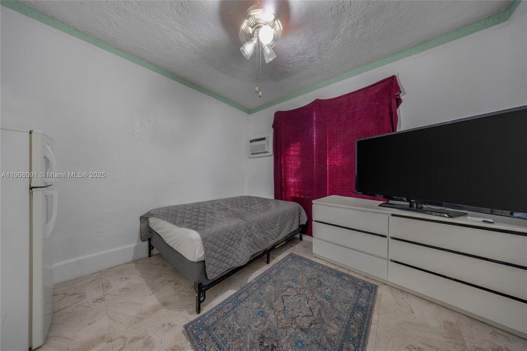 For Sale: $800,000 (0 beds, 0 baths, 2651 Square Feet)