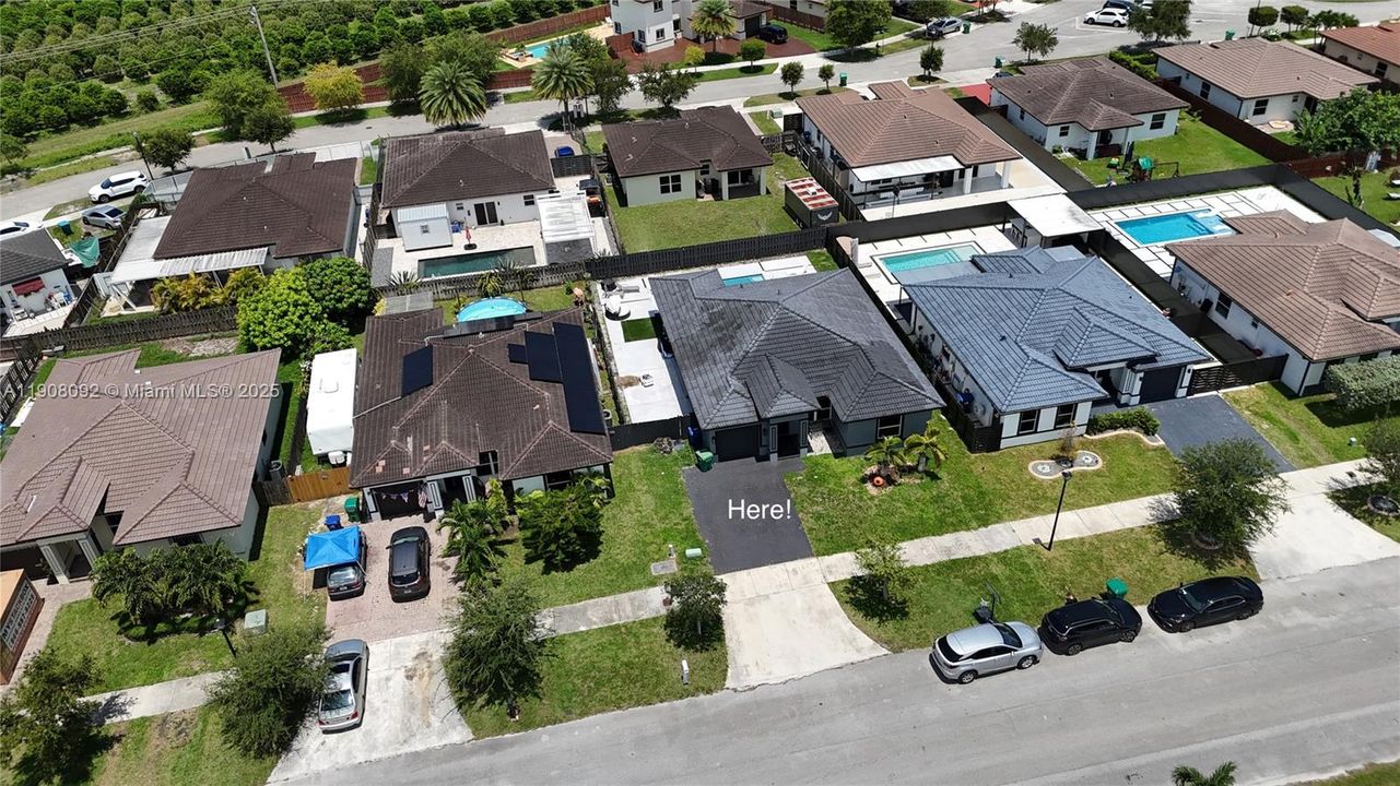 Active With Contract: $625,000 (4 beds, 2 baths, 1628 Square Feet)