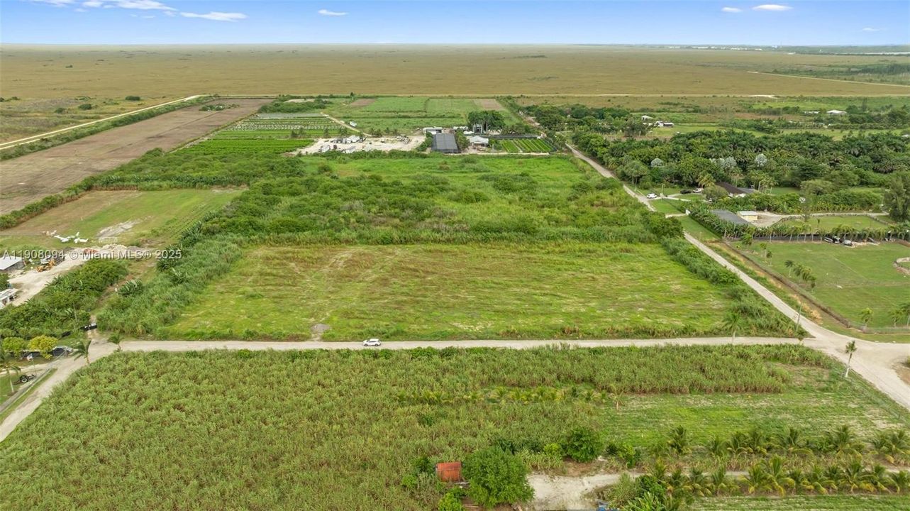 待售: $720,000 (0 贝兹, 0 浴室, 0 平方英尺)