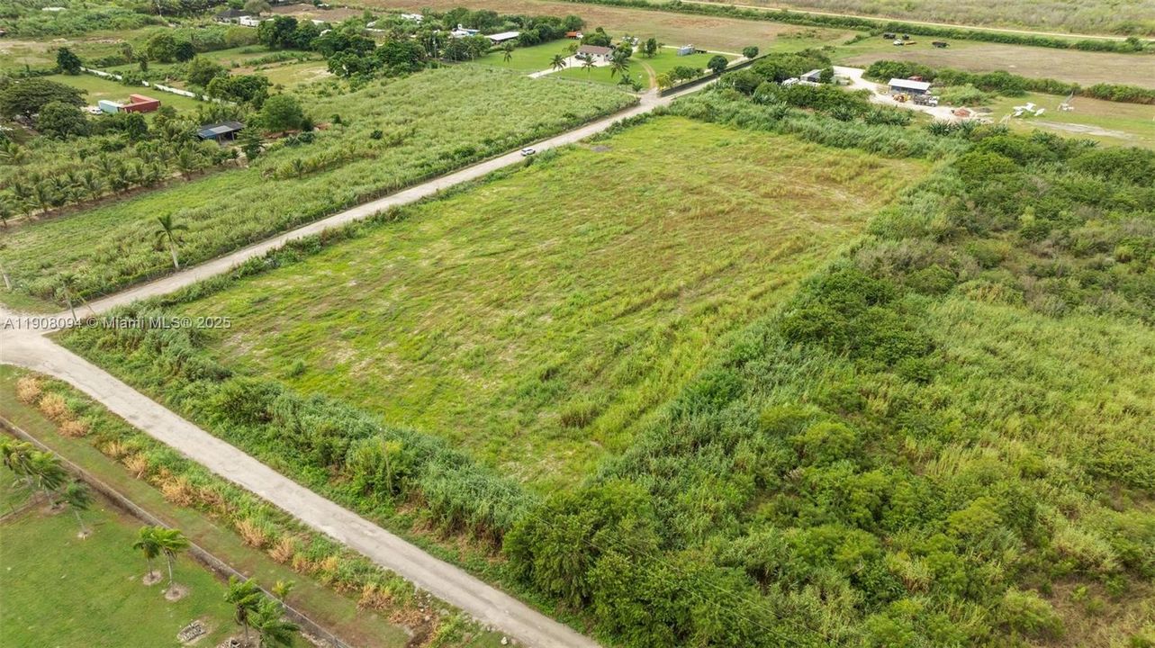 待售: $720,000 (0 贝兹, 0 浴室, 0 平方英尺)