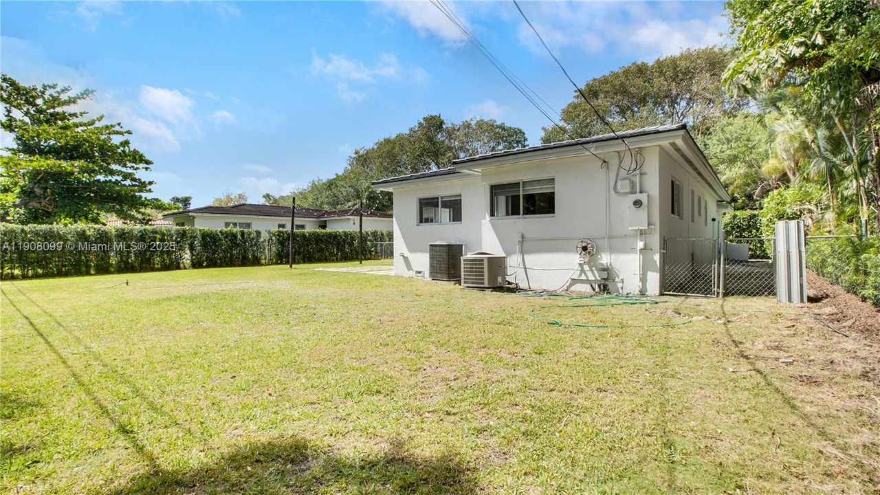 For Rent: $6,500 (3 beds, 2 baths, 1484 Square Feet)