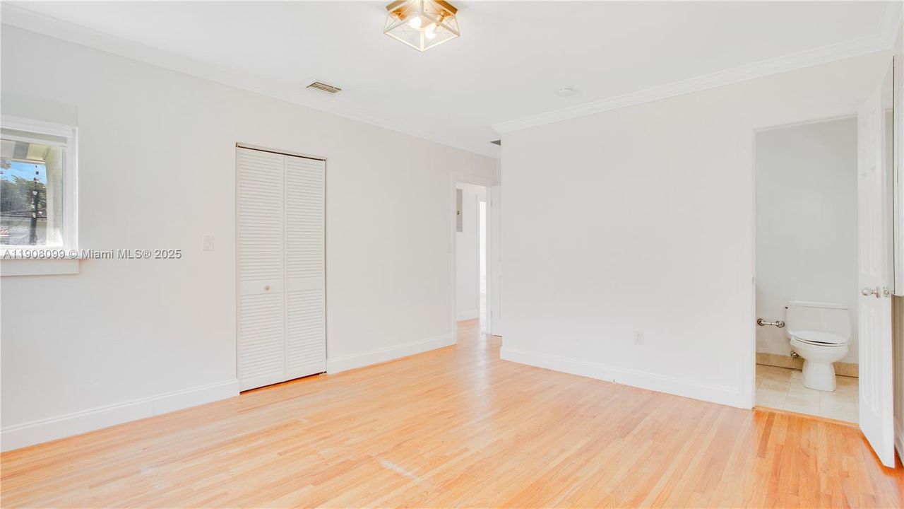 For Rent: $6,500 (3 beds, 2 baths, 1484 Square Feet)