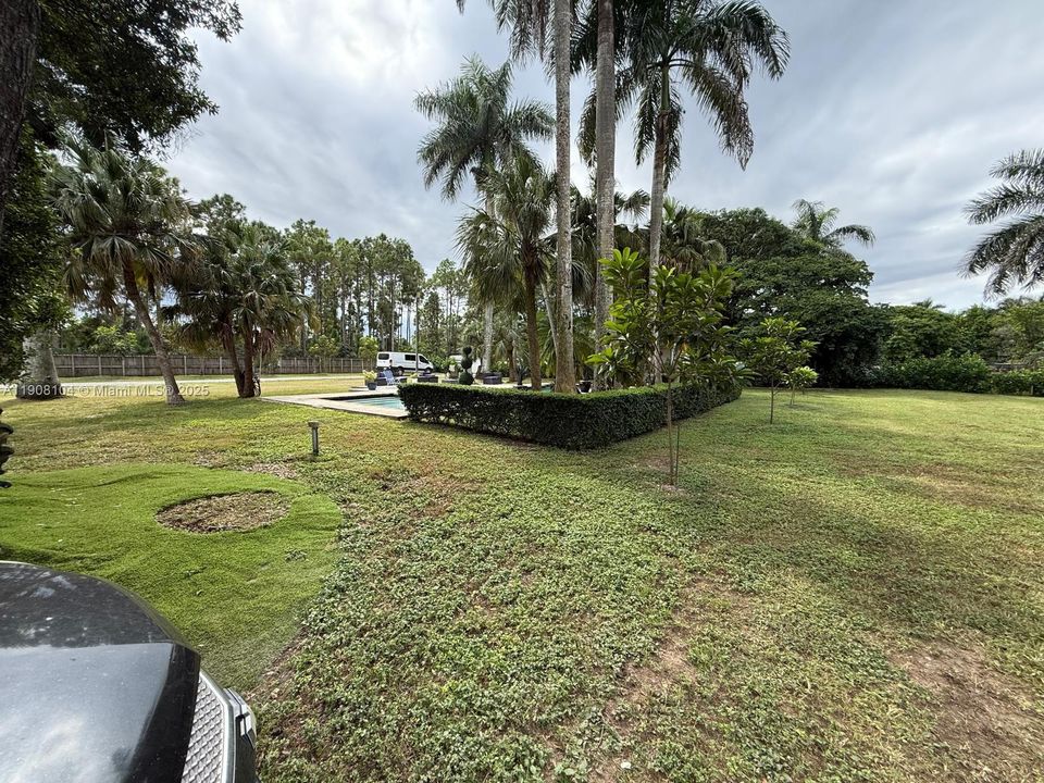 For Sale: $1,500,000 (3 beds, 1 baths, 1748 Square Feet)