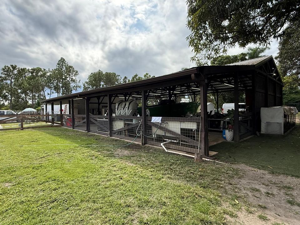 For Sale: $1,500,000 (3 beds, 1 baths, 1748 Square Feet)
