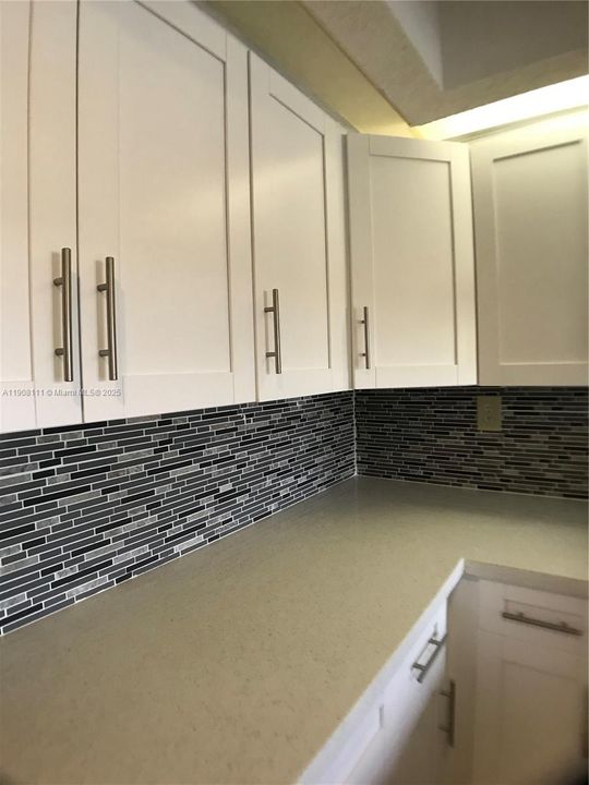 For Sale: $254,000 (2 beds, 2 baths, 1123 Square Feet)