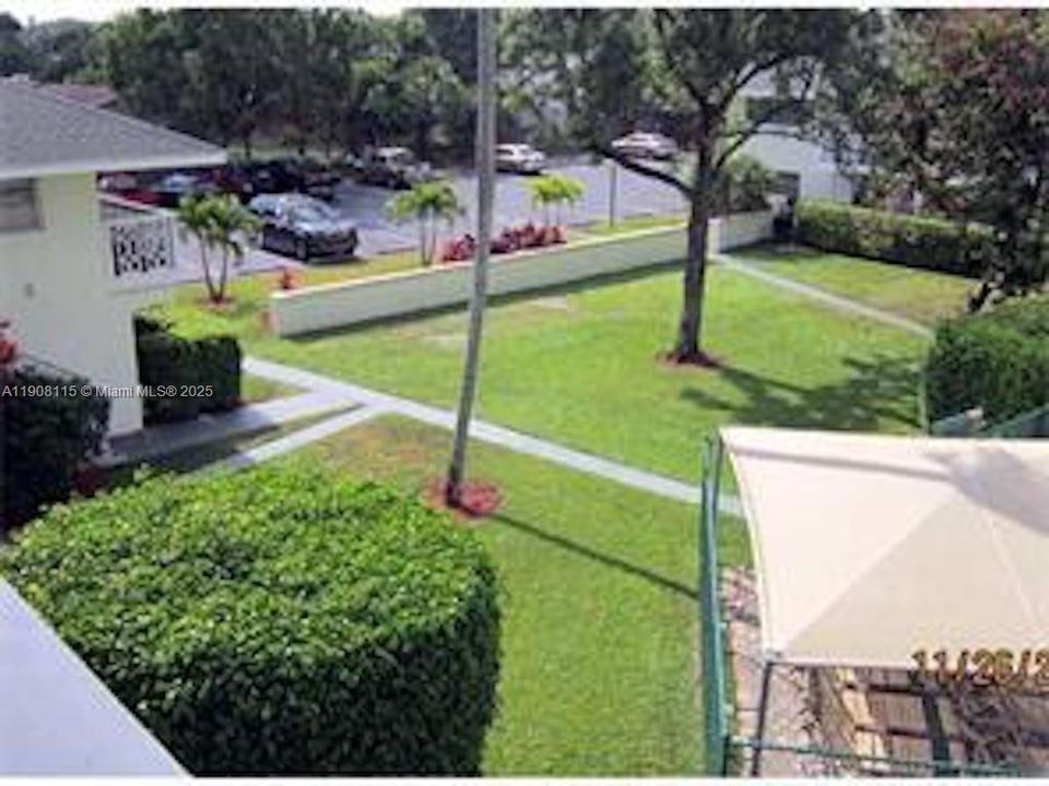 В аренду: $1,800 (2 спален, 1 ванн, 828 Квадратных фут)