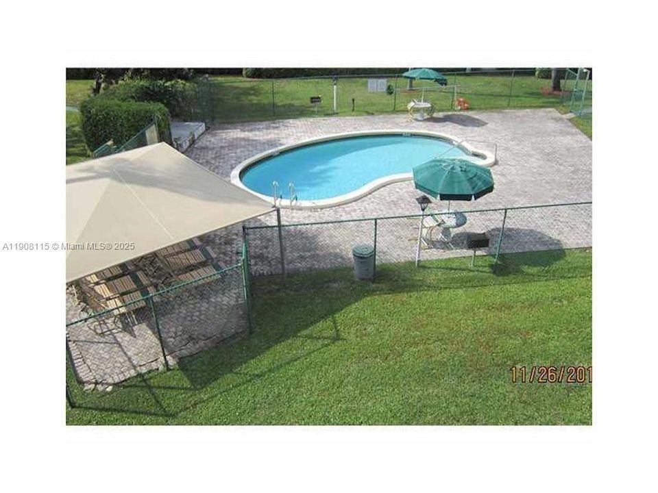 В аренду: $1,800 (2 спален, 1 ванн, 828 Квадратных фут)