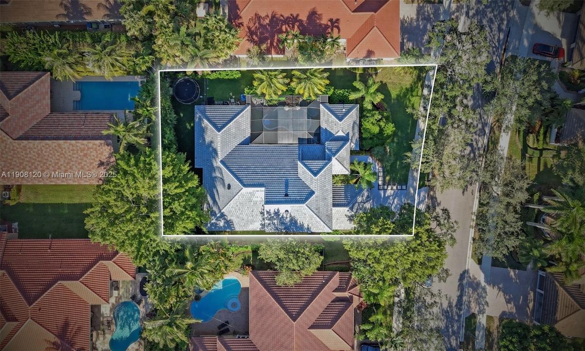 For Sale: $1,695,000 (7 beds, 5 baths, 3952 Square Feet)