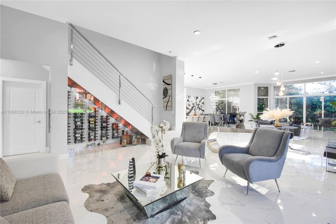 For Sale: $1,695,000 (7 beds, 5 baths, 3952 Square Feet)