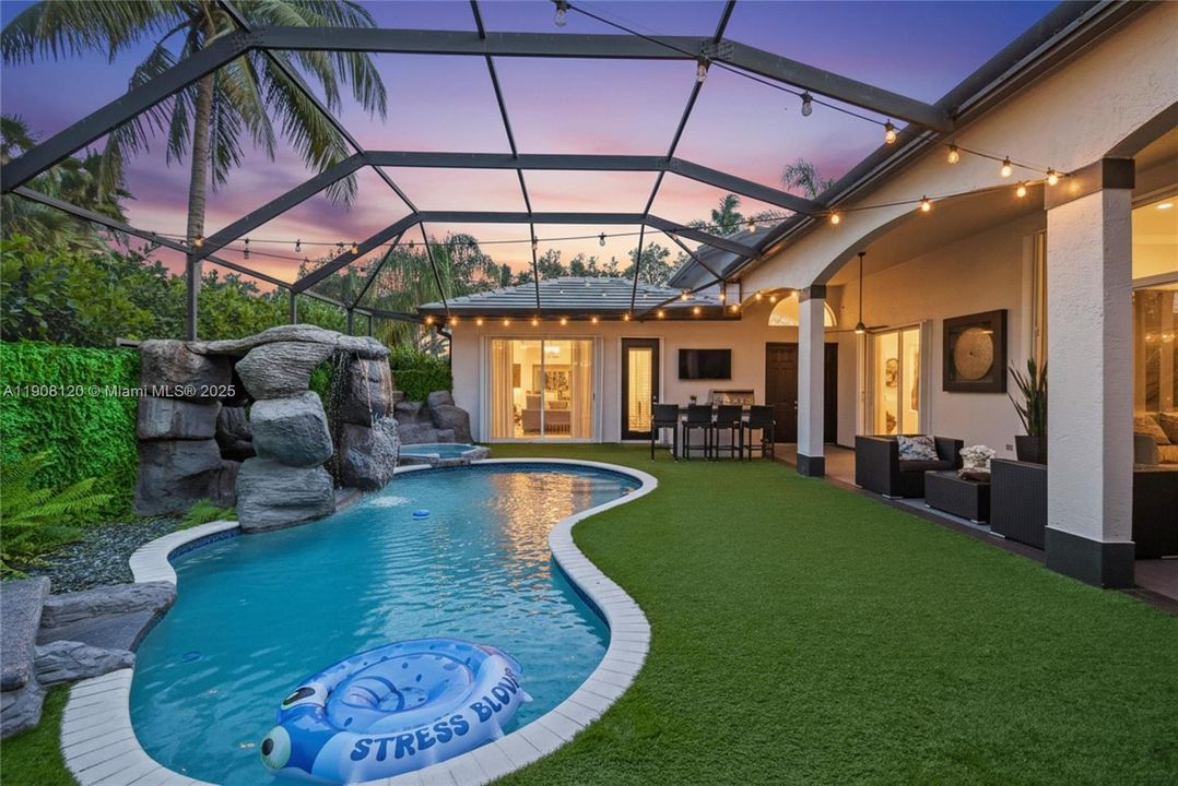 For Sale: $1,695,000 (7 beds, 5 baths, 3952 Square Feet)