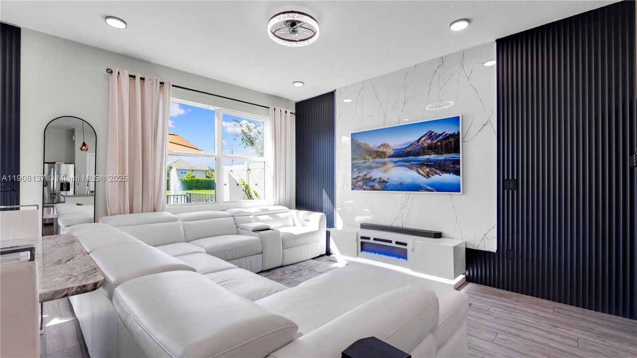 待售: $549,000 (3 贝兹, 2 浴室, 1516 平方英尺)