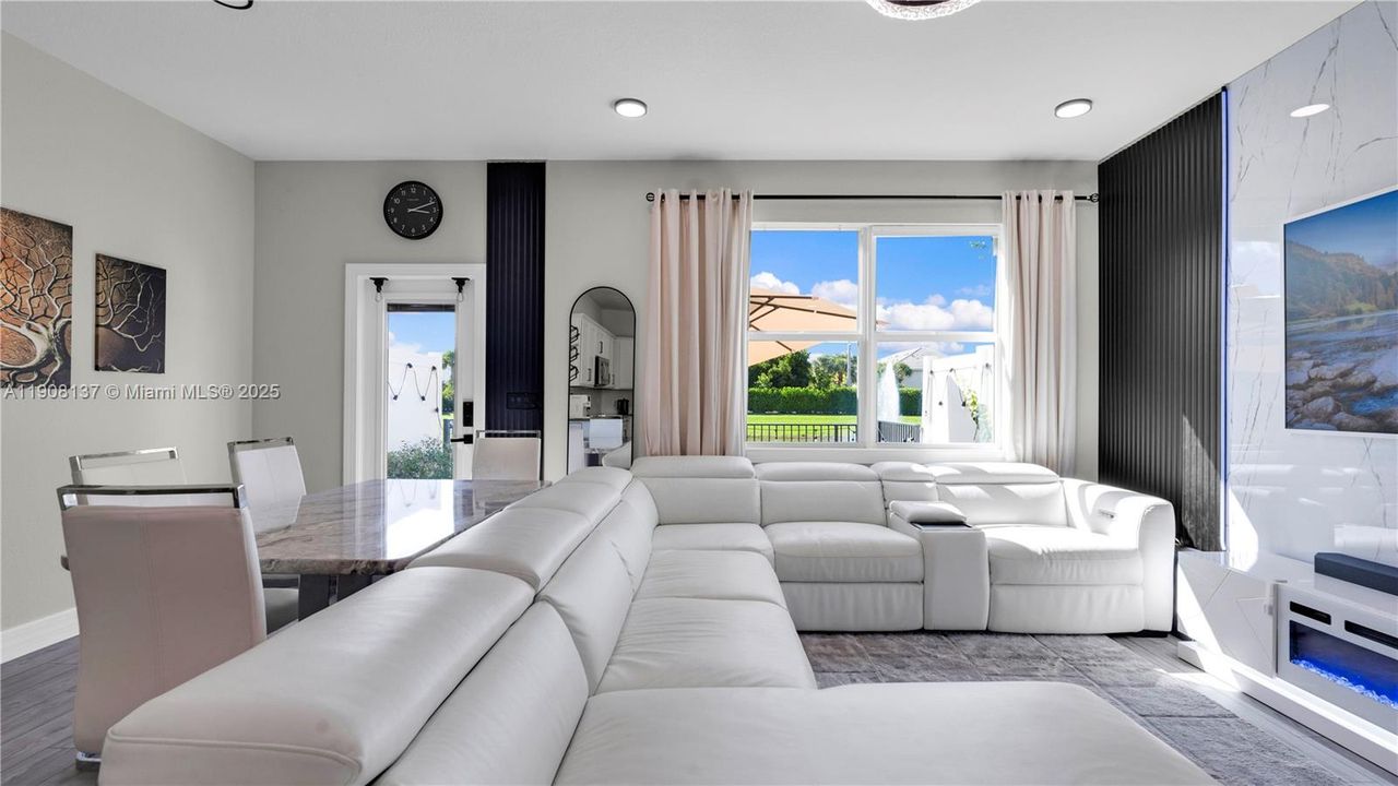 待售: $549,000 (3 贝兹, 2 浴室, 1516 平方英尺)