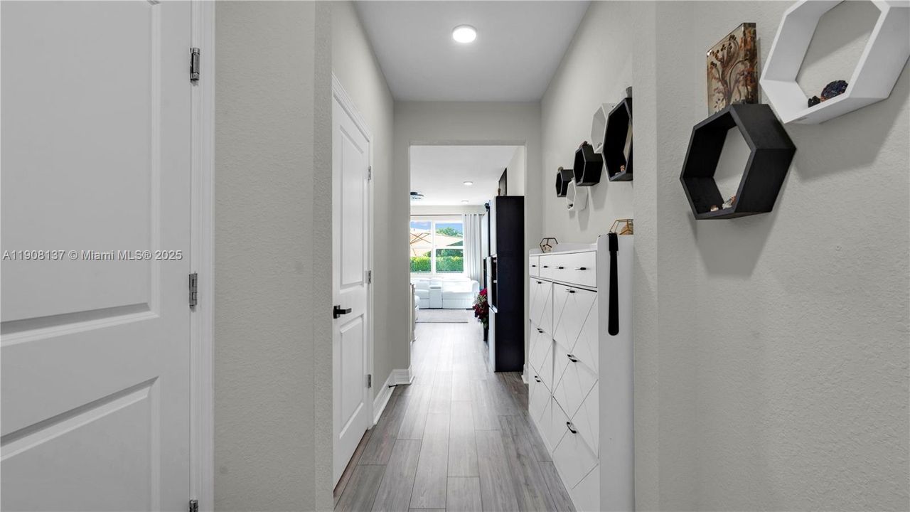 待售: $549,000 (3 贝兹, 2 浴室, 1516 平方英尺)