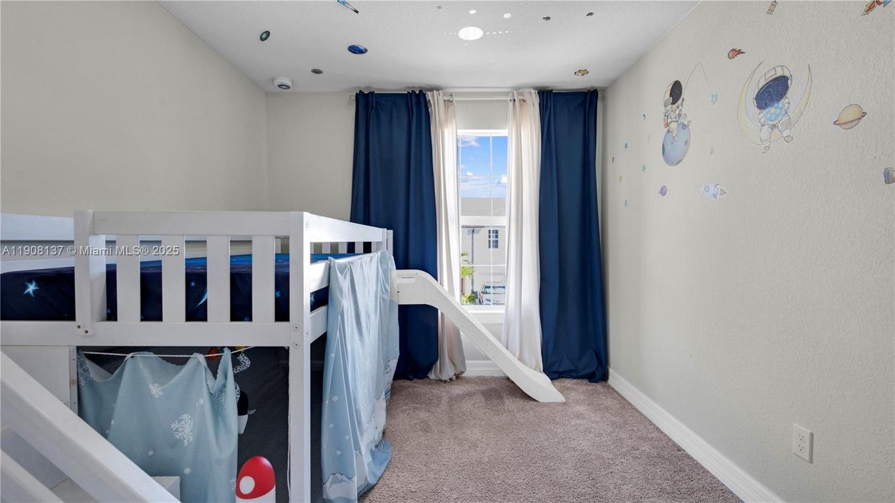 待售: $549,000 (3 贝兹, 2 浴室, 1516 平方英尺)