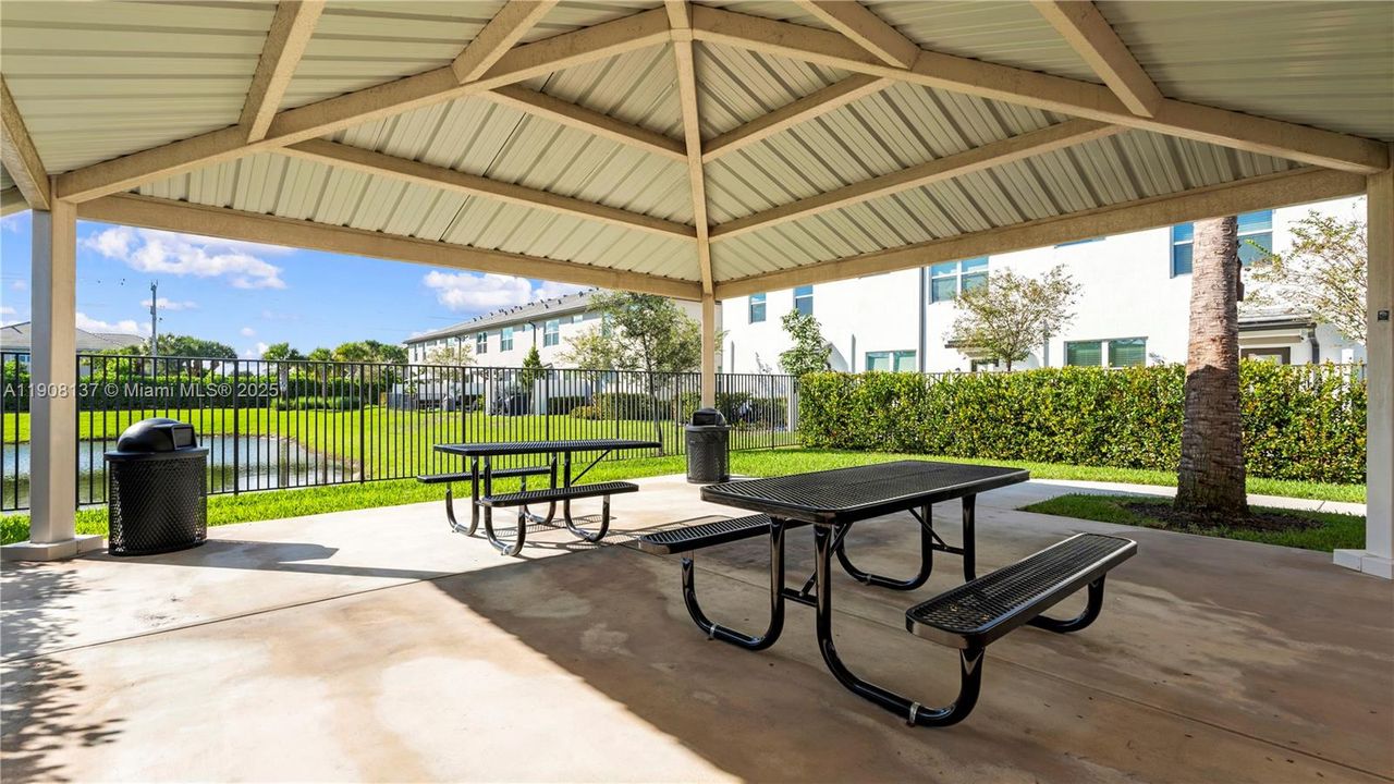 待售: $549,000 (3 贝兹, 2 浴室, 1516 平方英尺)