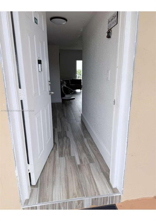 В аренду: $2,600 (3 спален, 2 ванн, 1212 Квадратных фут)