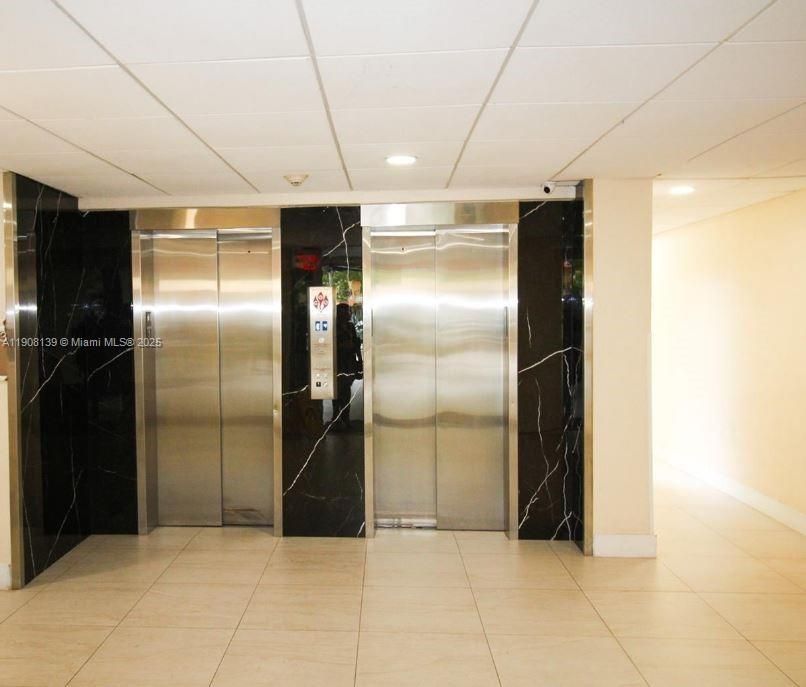 Recently Rented: $1,600 (1 beds, 1 baths, 580 Square Feet)