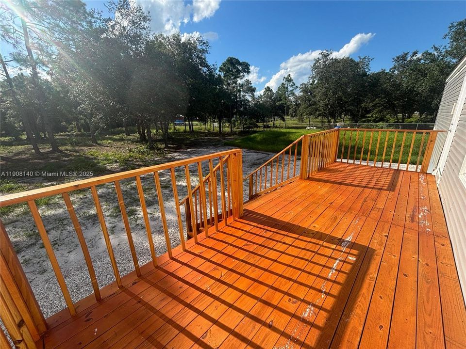 待售: $249,999 (3 贝兹, 2 浴室, 952 平方英尺)