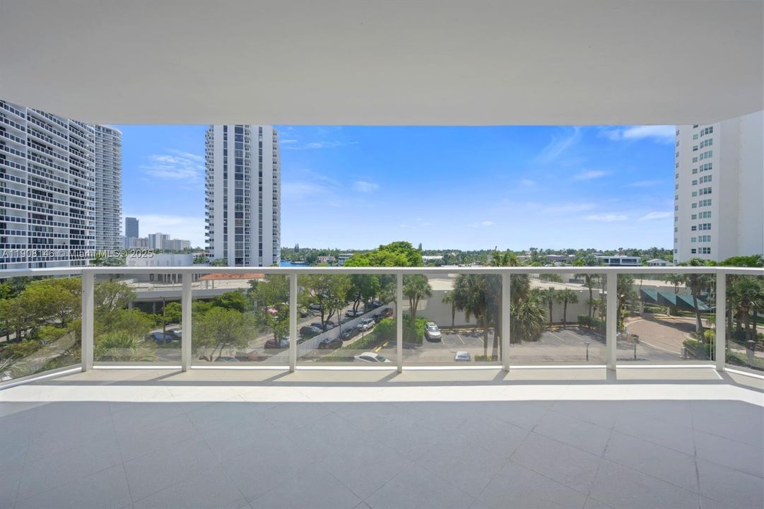 待售: $619,000 (3 贝兹, 2 浴室, 1560 平方英尺)