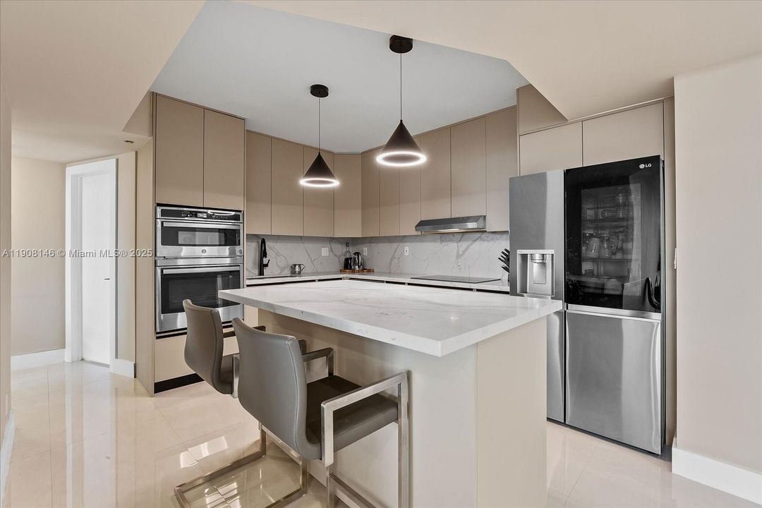 待售: $619,000 (3 贝兹, 2 浴室, 1560 平方英尺)